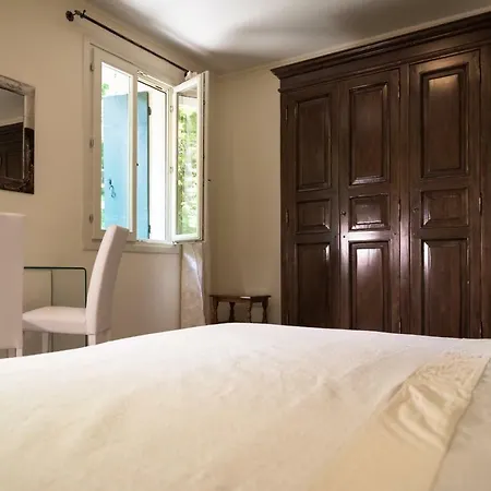 Ca' Settecento Cavazza Querini Bed & Breakfast 4*